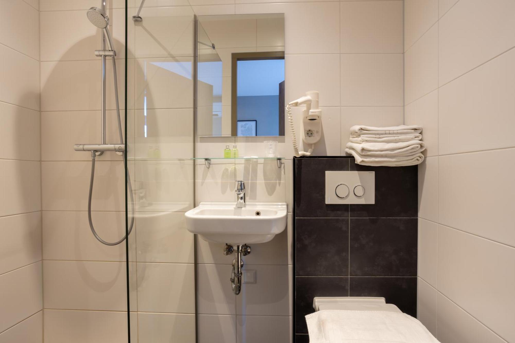 Dream Hotel 3*