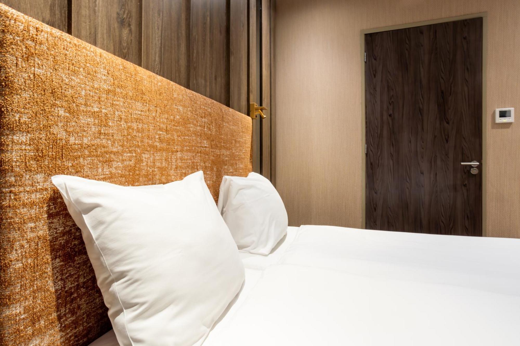 Dream Hotel