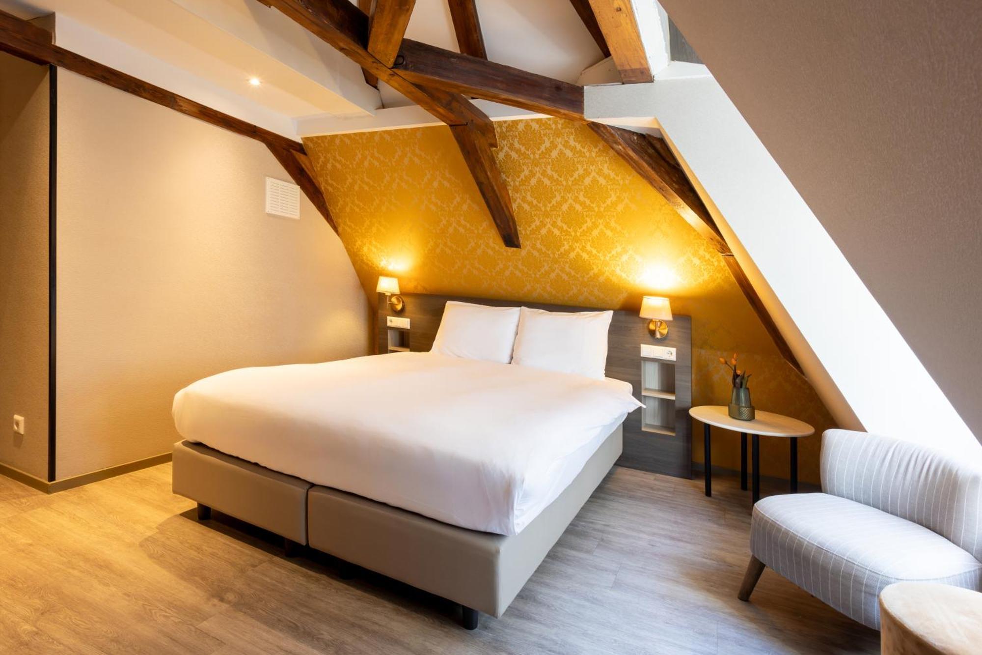 Dream Hotel 3*